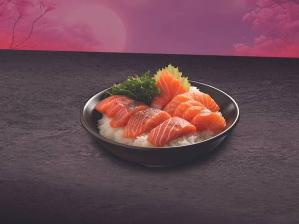 Photo d'un chirashi au saumon sur riz vinaigré, spécialité japonaise de Yushithaï à Lyon 6