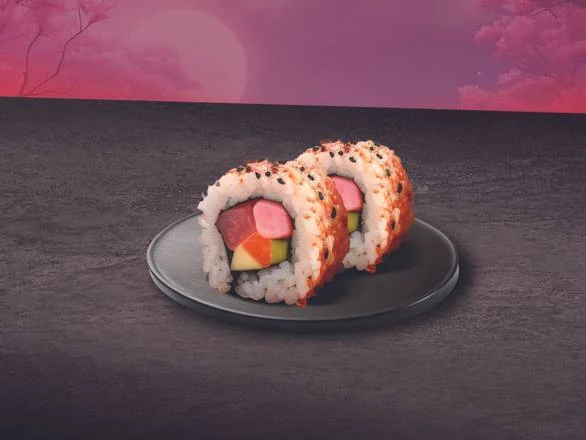 Photo de california rolls roulés à la minute au comptoir, restaurant japonais halal Lyon 6